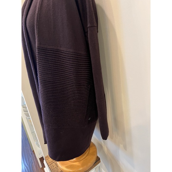 Lululemon Sit In Lotus Wrap‎ II Black Cherry Women's Size 4 - Picture 5 of 12